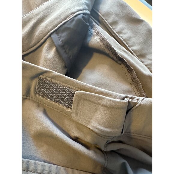 POC Y’s Youth Essential MTB Cycling Shorts Size 12-14 Y Kids NWT Pockets $75 Bik - Picture 3 of 11